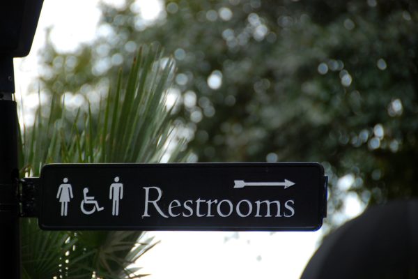 Men and women pee differently